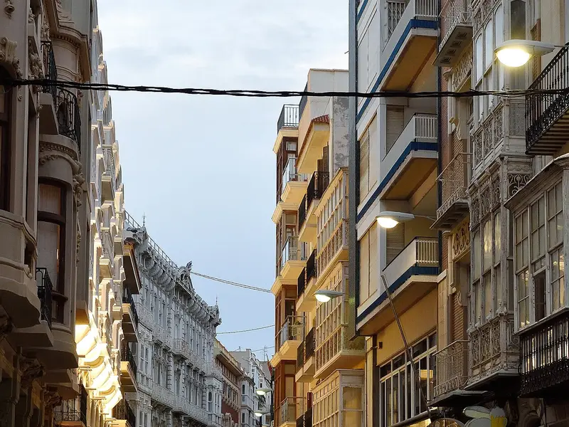 Calle Mayor moderniste
