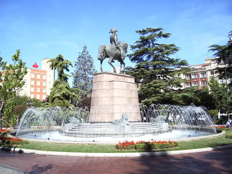 Paseo del Espolón