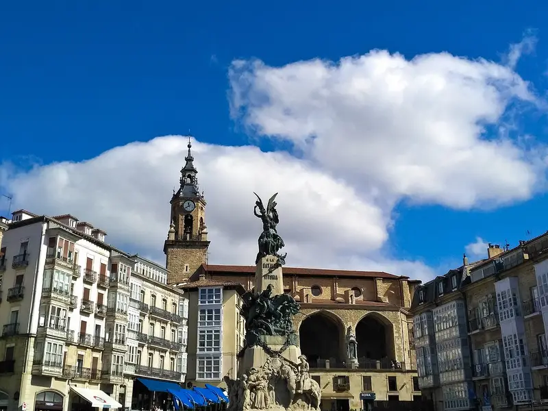 Place de la Virgen Blanca
