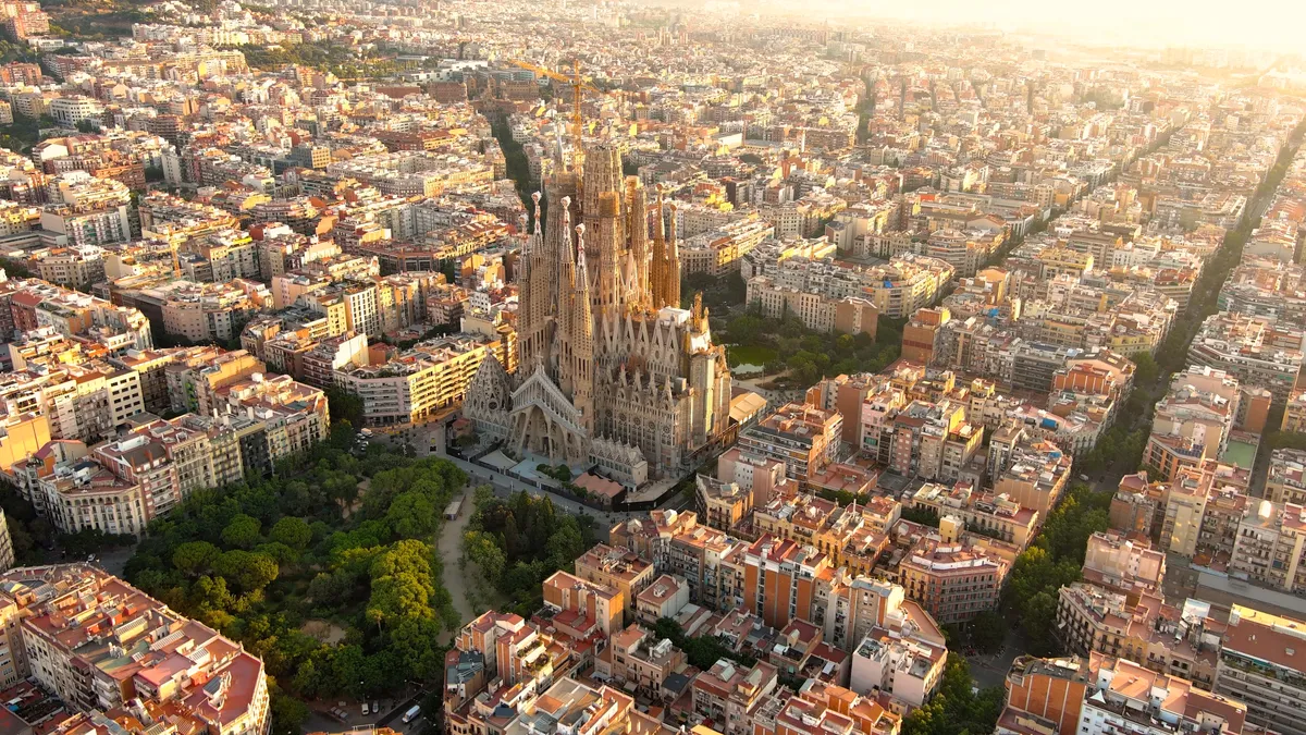 Actualité Barcelone : Visite du Pape à la Sagrada Familia et Grand Prix F1